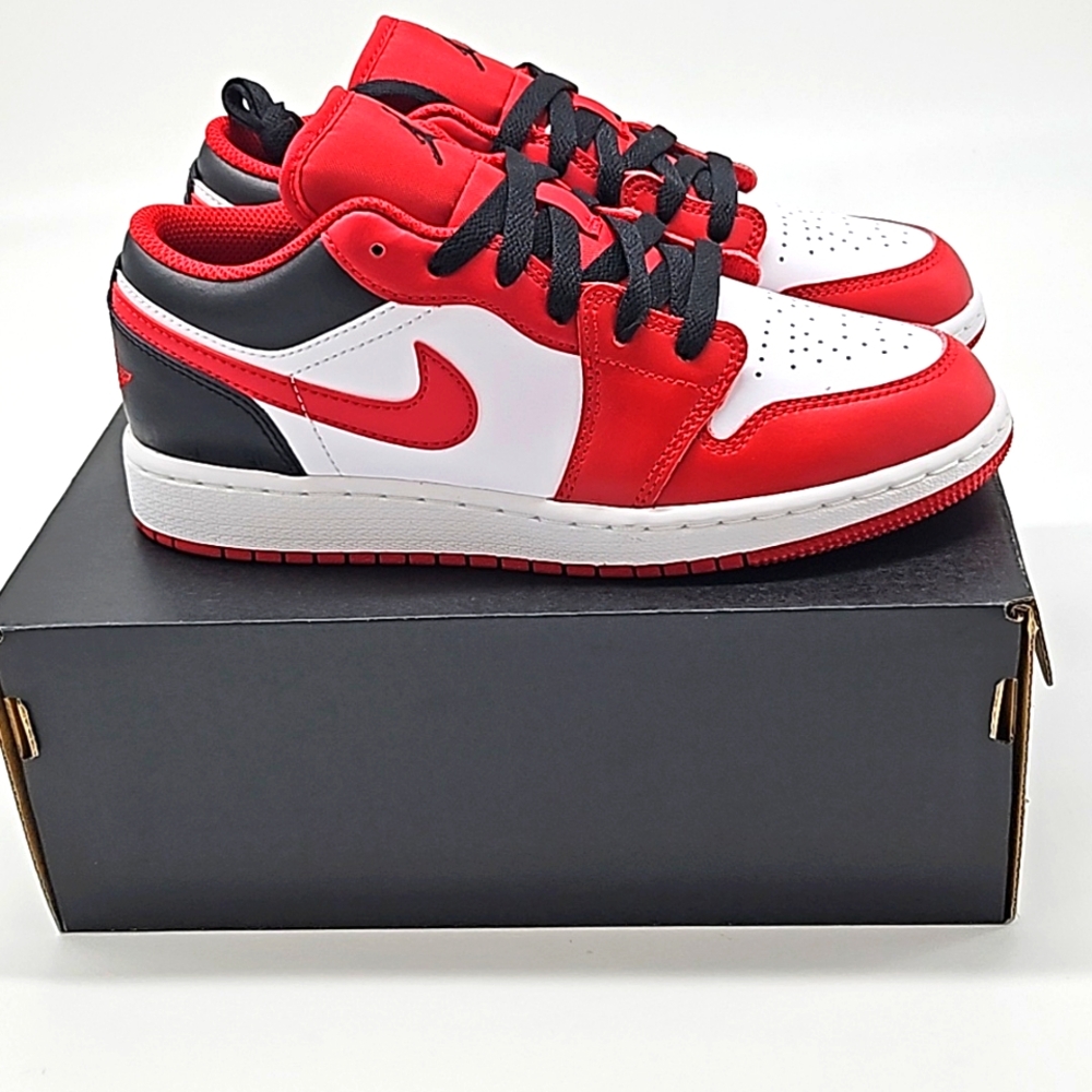 Nike Jordan Low (GS) 4.5Y
